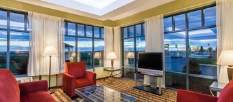 Days Inn by Wyndham Windsor Locks / Bradley Intl Airport