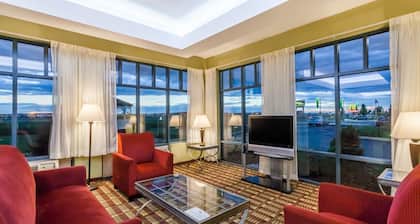 Days Inn by Wyndham Windsor Locks / Bradley Intl Airport