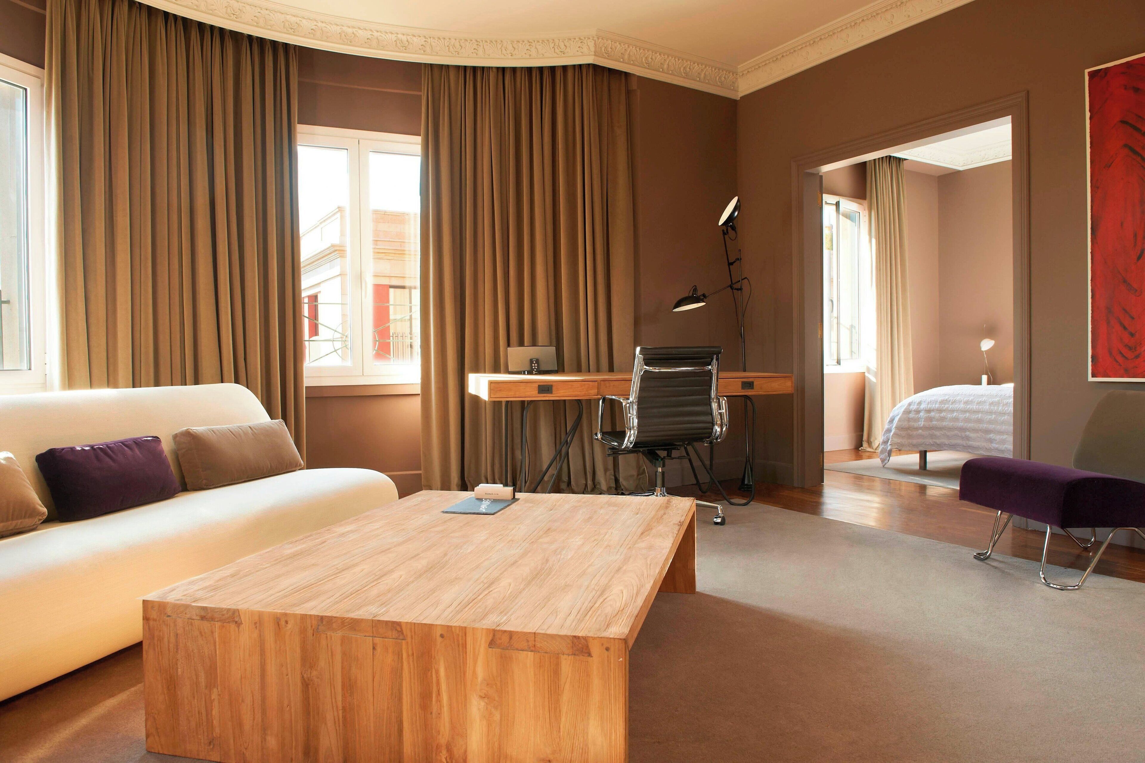 1 bedroom, hypo-allergenic bedding, minibar, in-room safe