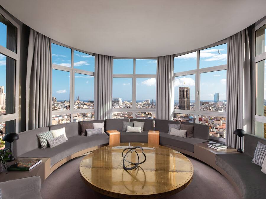 Suite, 1 très grand lit, vue ville (Penthouse, Panoramic) | Literie hypoallergénique, minibar, coffres-forts dans les chambres