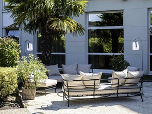 Indoor wedding - Mercure Compiegne Sud (Lacroix-Saint-Ouen)