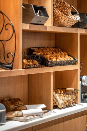Desayuno buffet todos los días (con cargo)