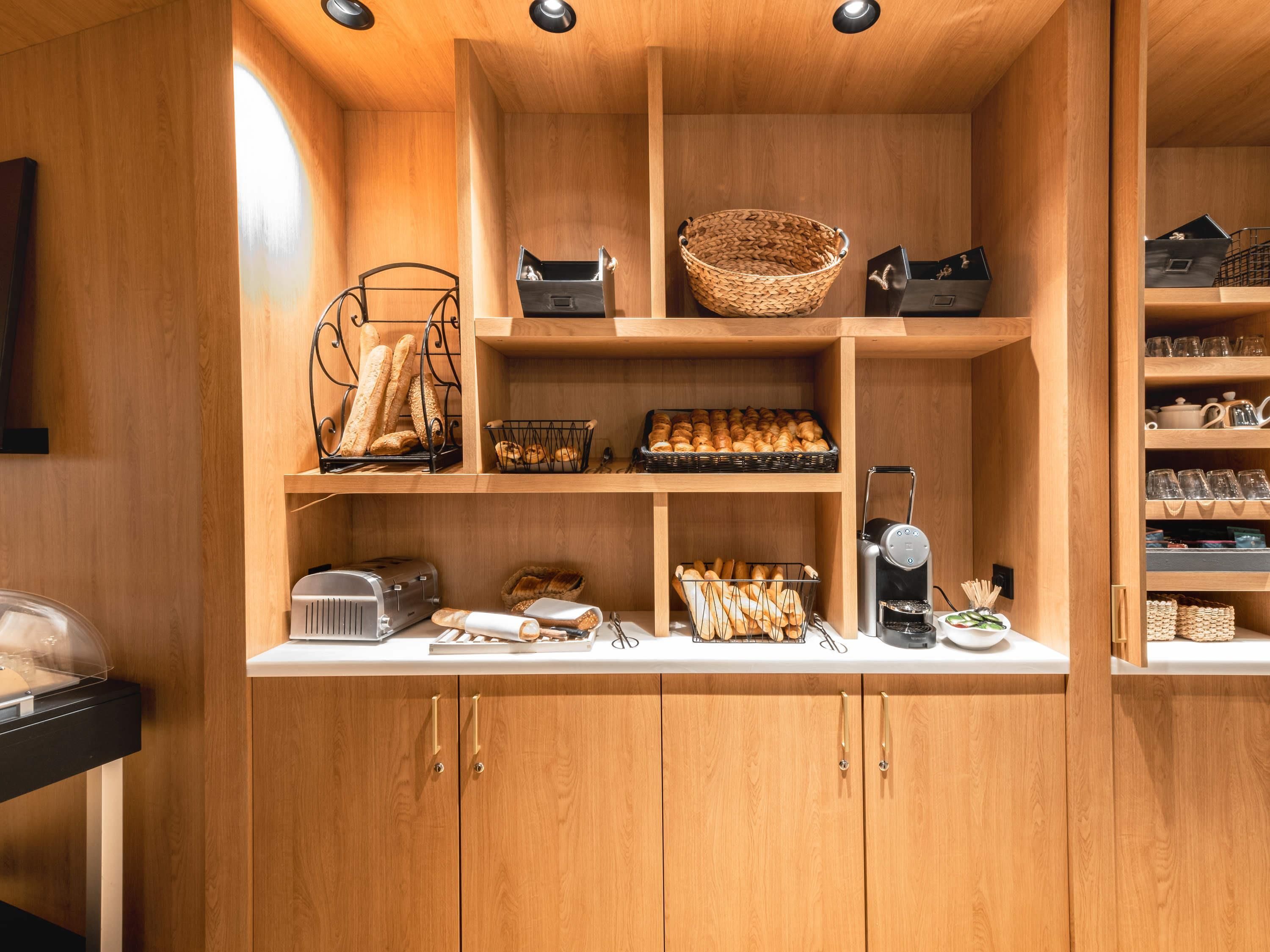 Breakfast area