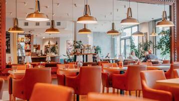 Se sirven desayunos, almuerzos y cenas