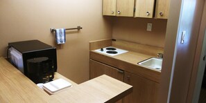 Microwave - GT Hotels Inn & Suites Extended Stay (Victorville)