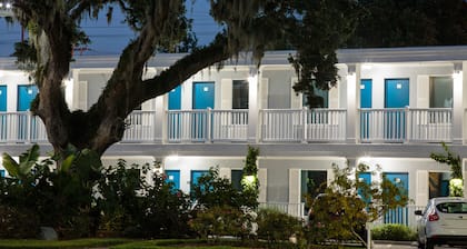 Southern Oaks Inn