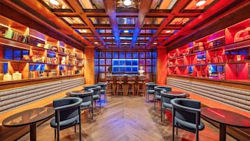 3 bars/lounges, rooftop bar