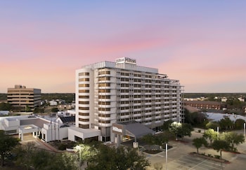 Hilton College Station & Conference Center