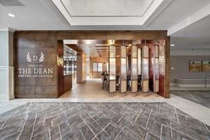 Här finns 3 restauranger som serverar frukost.