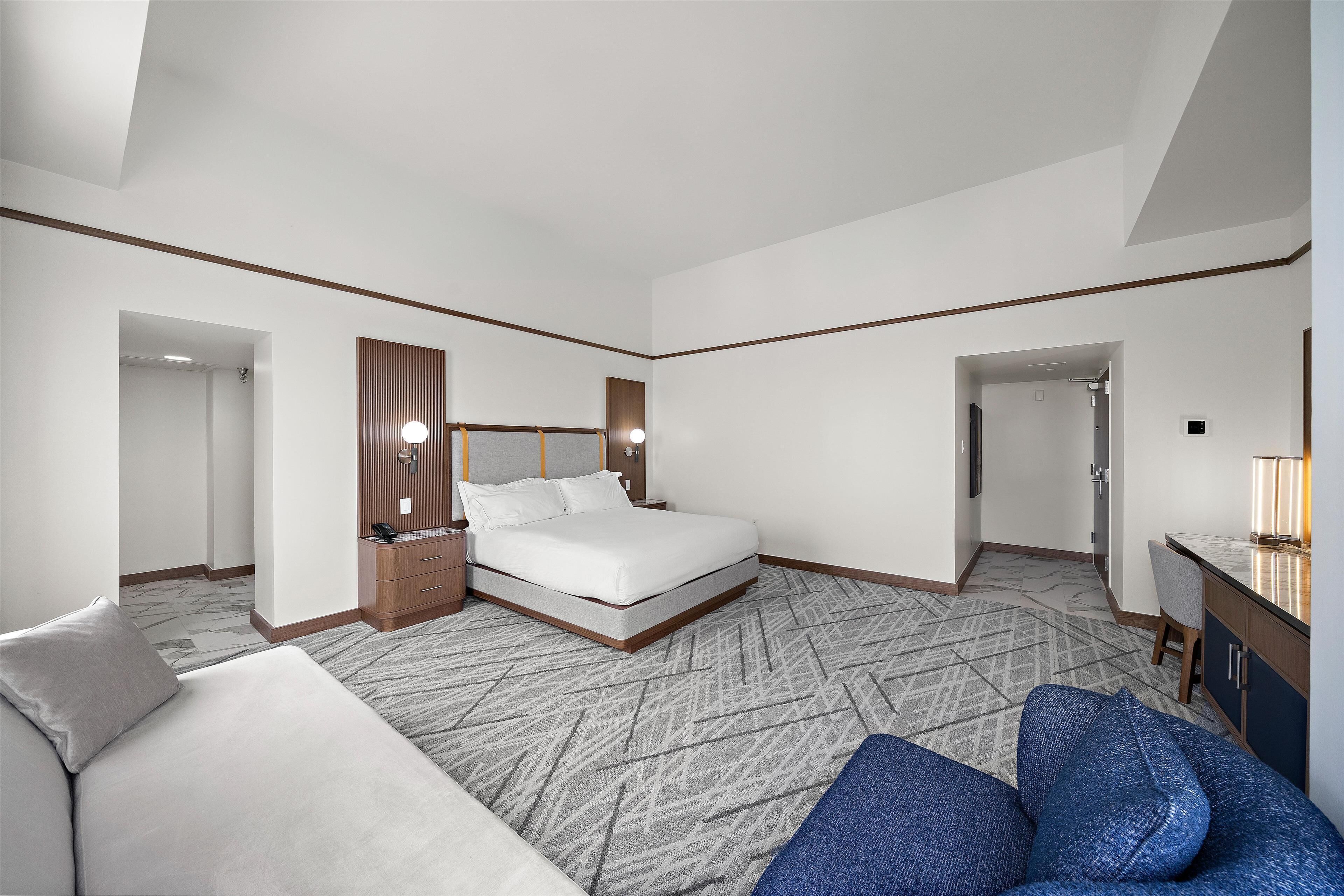 Egyptian cotton sheets, premium bedding, down duvets, pillow-top beds