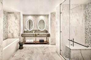 Club Suite, 1 Double Bed, Ocean View | Egyptian cotton sheets, premium bedding, pillowtop beds, in-room safe