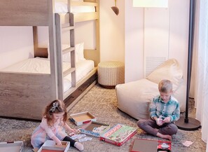 Suite júnior, 1 llit de matrimoni gran (Family) | Roba de llit hipoal·lergògena i cobrellits 