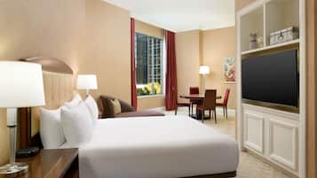 Studio Suite, 1 King Bed, Corner | View from room