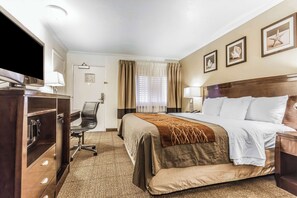Standard Room, 1 King Bed, Non Smoking | Desk, iron/ironing board, free cots/infant beds, rollaway beds