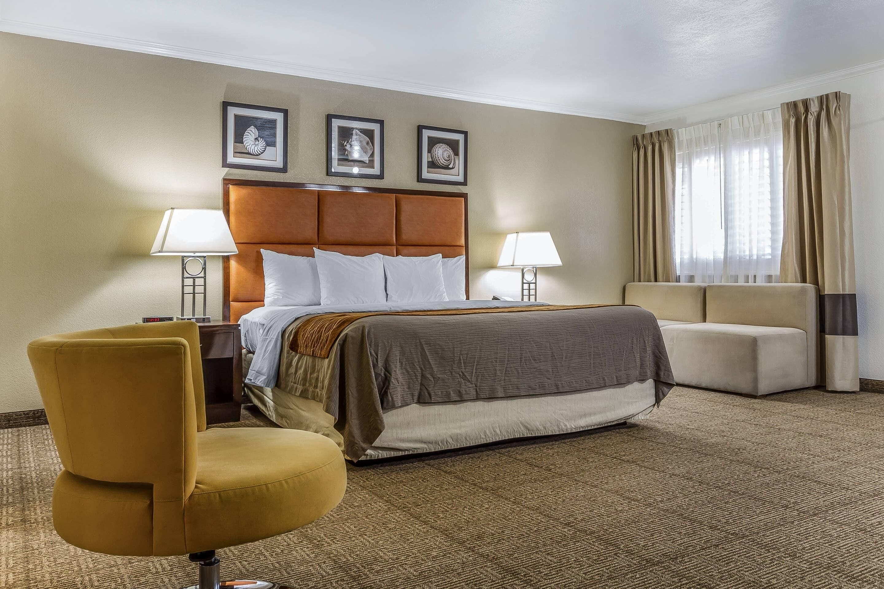 Suite, 1 King Bed, Non Smoking | Desk, iron/ironing board, free cribs/infant beds, rollaway beds