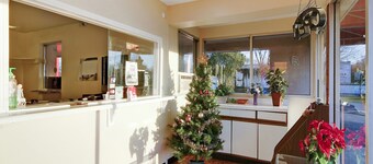 OYO Hotel Petersburg VA I-95 & E Washington St