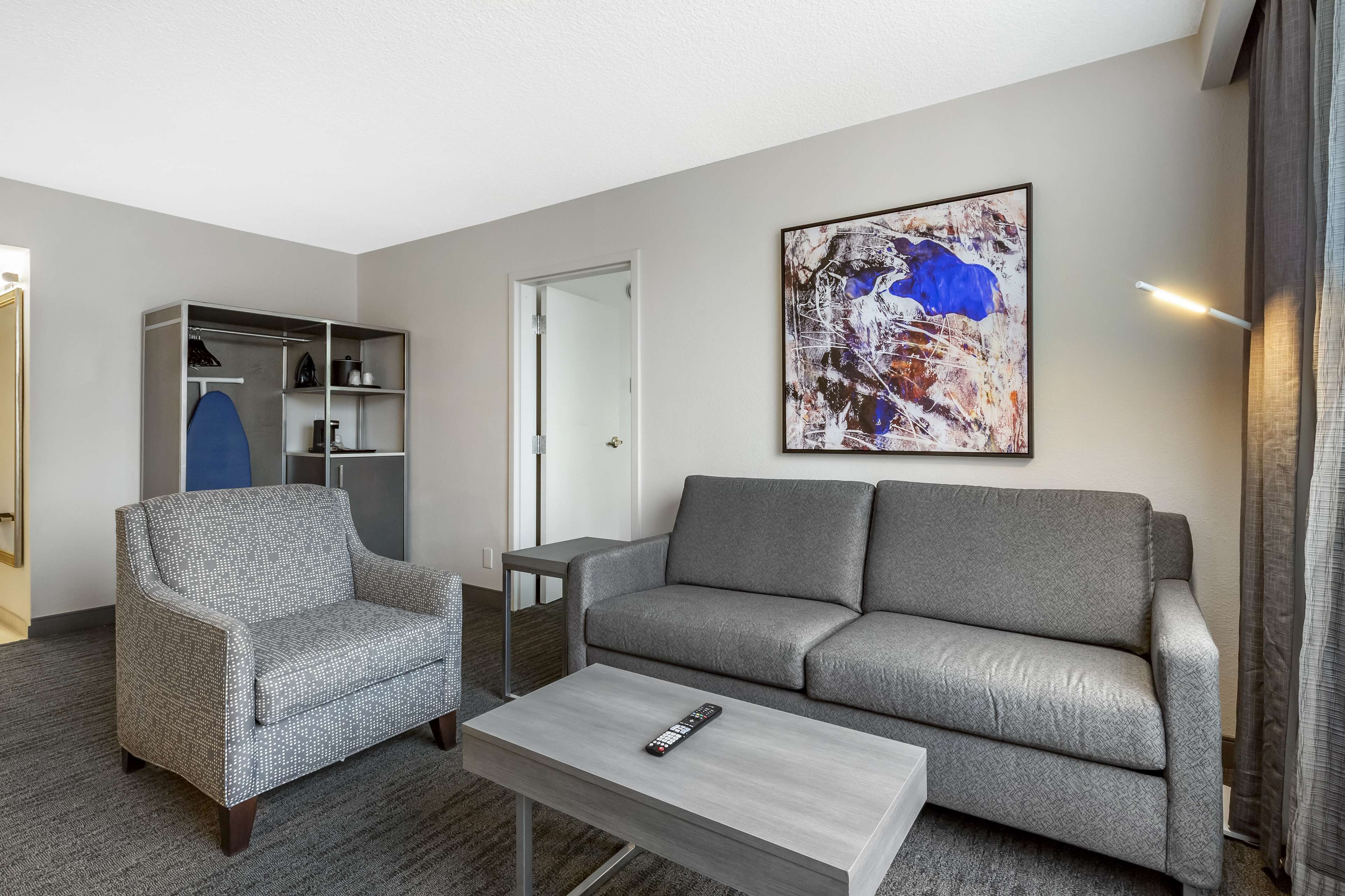 Photo - Best Western Premier Rockville Hotel & Suites