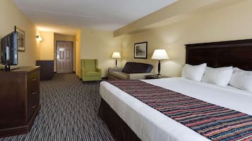 Studio Suite, 1 King Bed with Sofa bed, Non Smoking | Premium bedding, desk, laptop workspace, blackout drapes