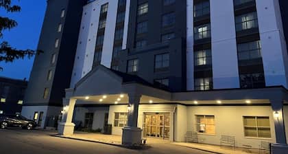 Country Inn & Suites by Radisson, Niagara Falls, ON