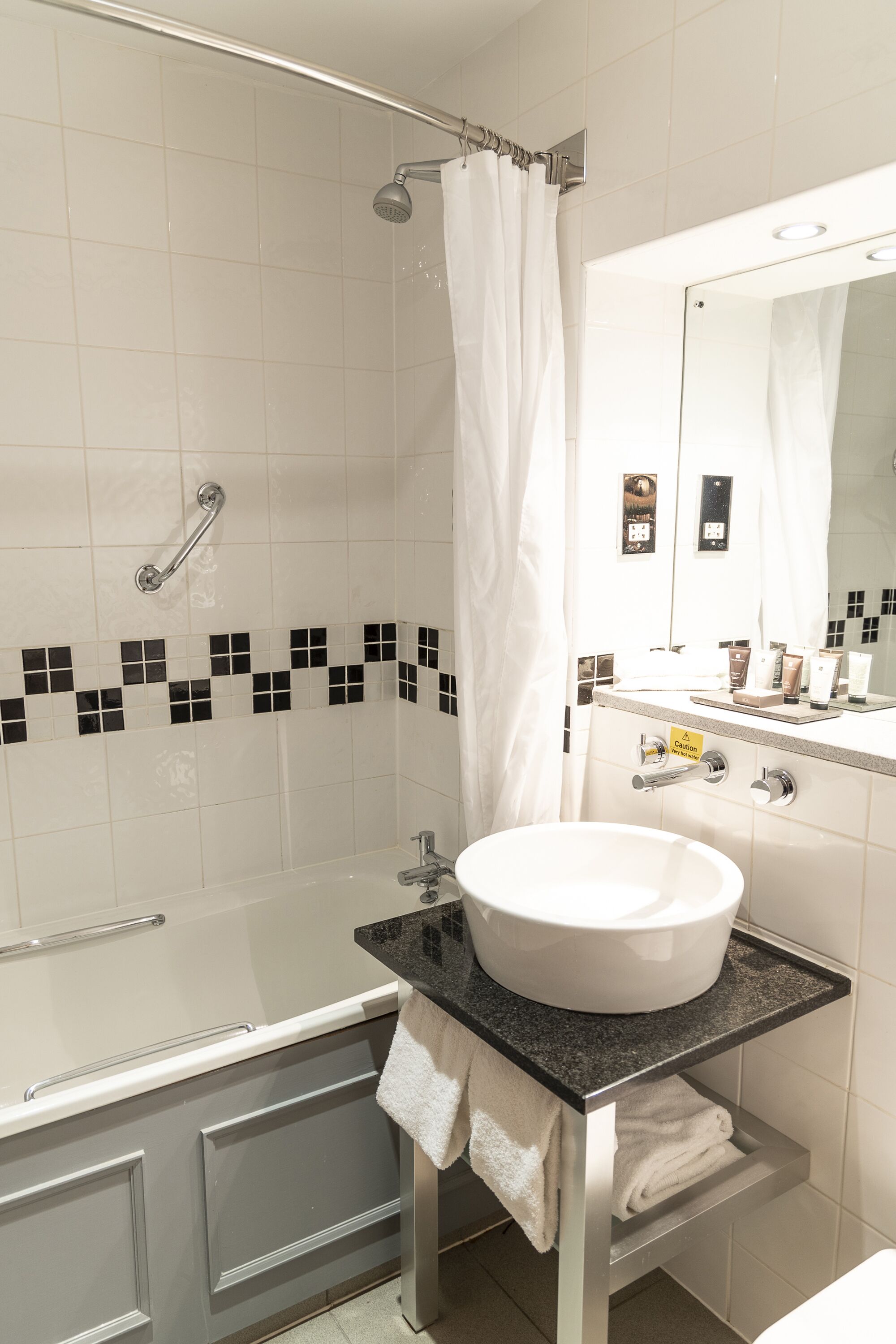 standard double or twin room | bathroom | free toiletries, hair dryer, towels