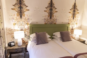 Standard Double or Twin Room | 1 bedroom, in-room safe, desk, soundproofing