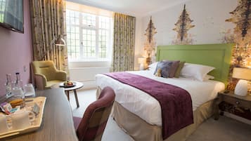 Standard Double Room | In-room safe, desk, soundproofing, iron/ironing board