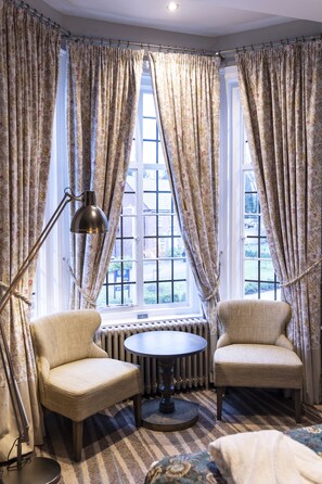 Superior Double Room | 1 bedroom, in-room safe, desk, soundproofing