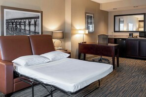 1 soverom, sengetøy av topp kvalitet, dundyner og senger med overmadrass