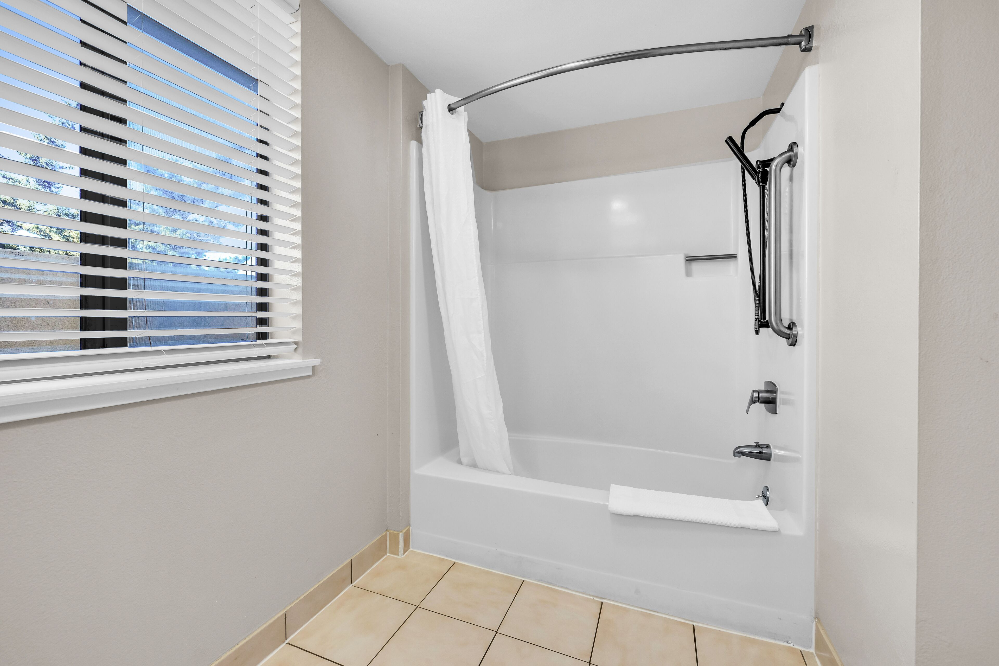 standard room, 1 king bed, accessible | 1 bedroom, premium bedding, individually furnished, desk