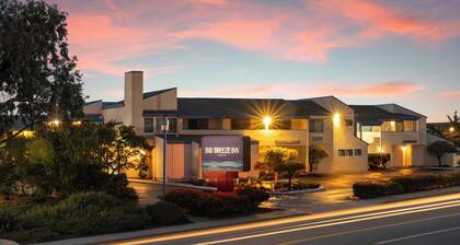 Bay Breeze Inn