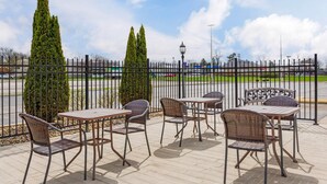 Property amenity - Red Lion Inn & Suites Bucyrus North (Bucyrus)