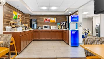 Free daily continental breakfast