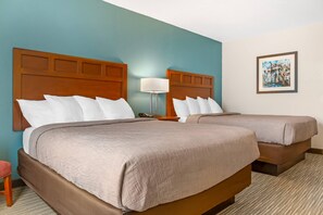 Standard Room, 2 Queen Beds, Non Smoking | Desk, iron/ironing board, free cribs/infant beds, rollaway beds - Quality Inn Bucyrus North (Bucyrus)