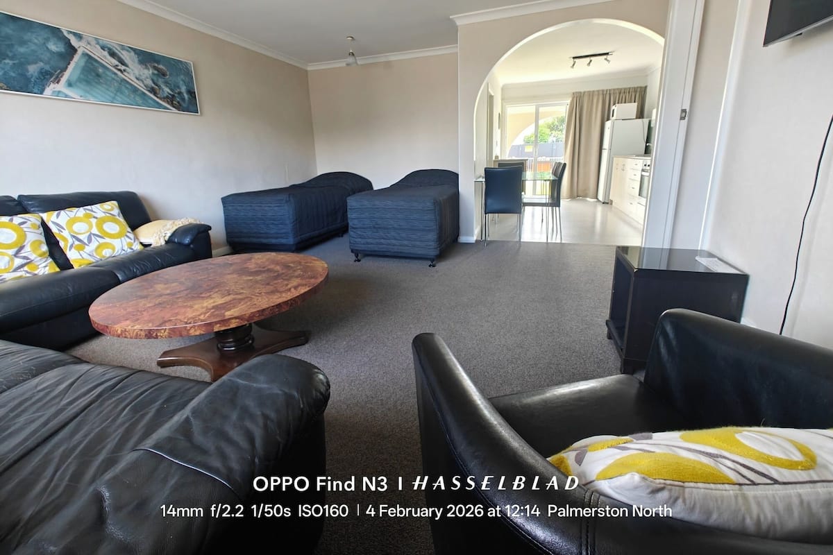 Standard Suite, 2 Bedrooms, Non Smoking, Shared Bathroom (Unit)