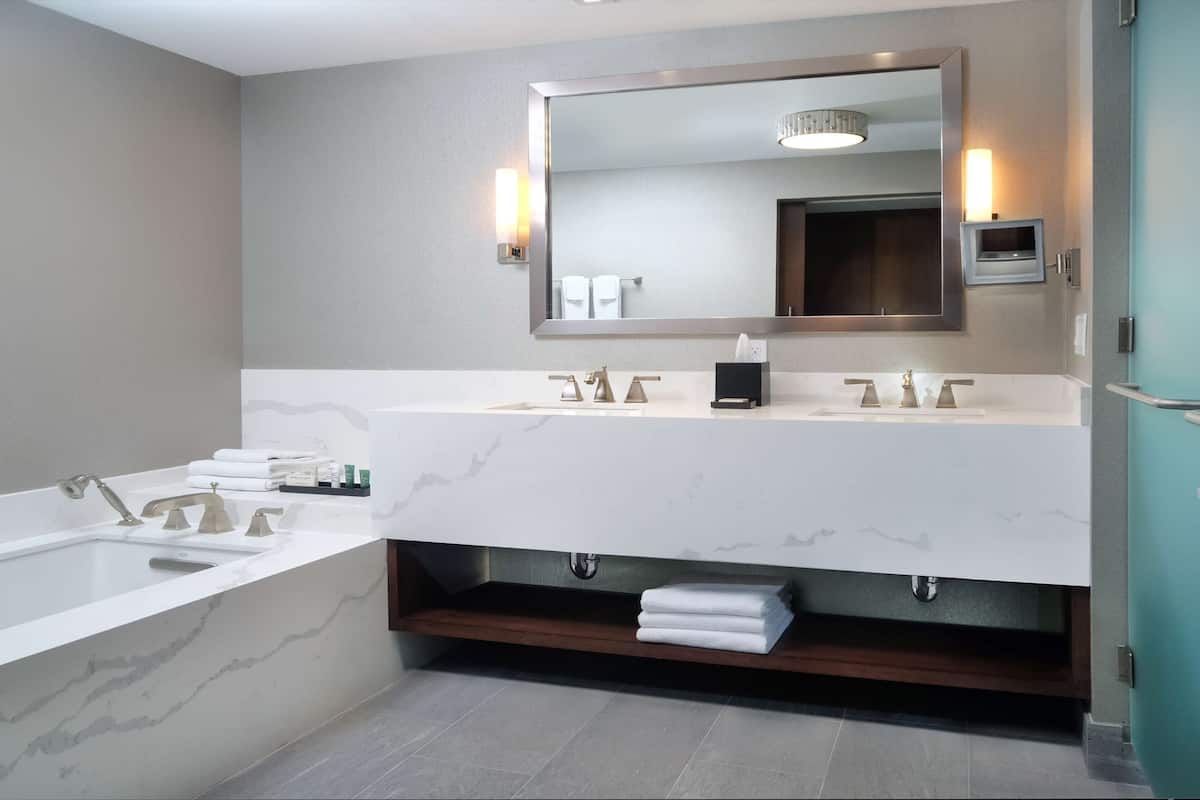 Bathroom shower