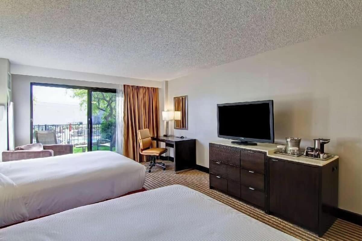 Premium bedding, pillow-top beds, in-room safe, desk