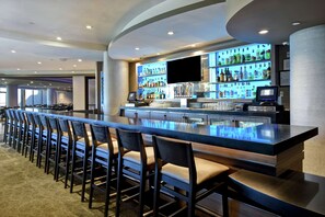 Bar (on property) - DoubleTree by Hilton Hotel Pleasanton at the Club (Pleasanton)