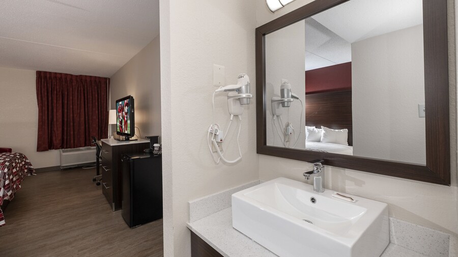 Red Roof Inn Leesburg, VA