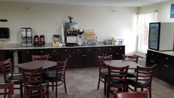 Free daily continental breakfast