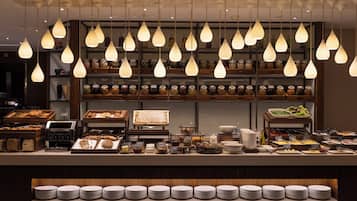 Dagelijks ontbijtbuffet (EUR 42 per persoon)