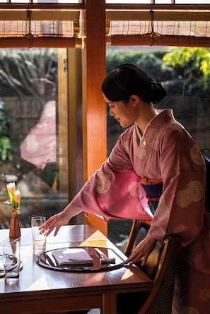 4 restaurants, lunch, dinner served; international cuisine - Hotel Okura Amsterdam (Amsterdam)