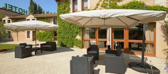 L'Hôtel des Trois Massifs