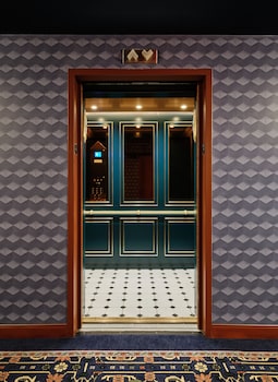 Elevator at Romer Hells Kitchen