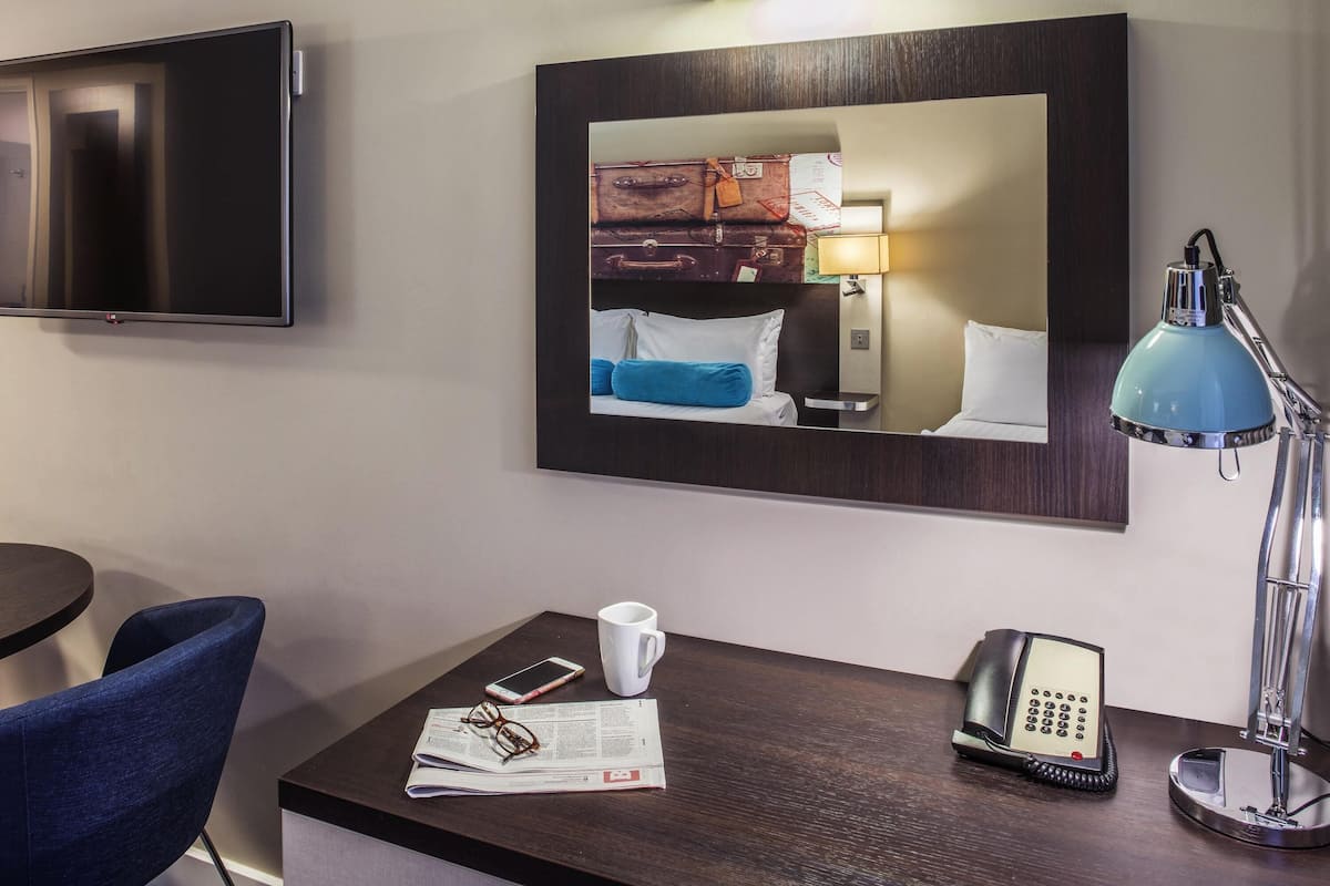 In-room safe, desk, blackout drapes, soundproofing