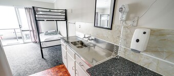 Base Bay of Islands - Hostel