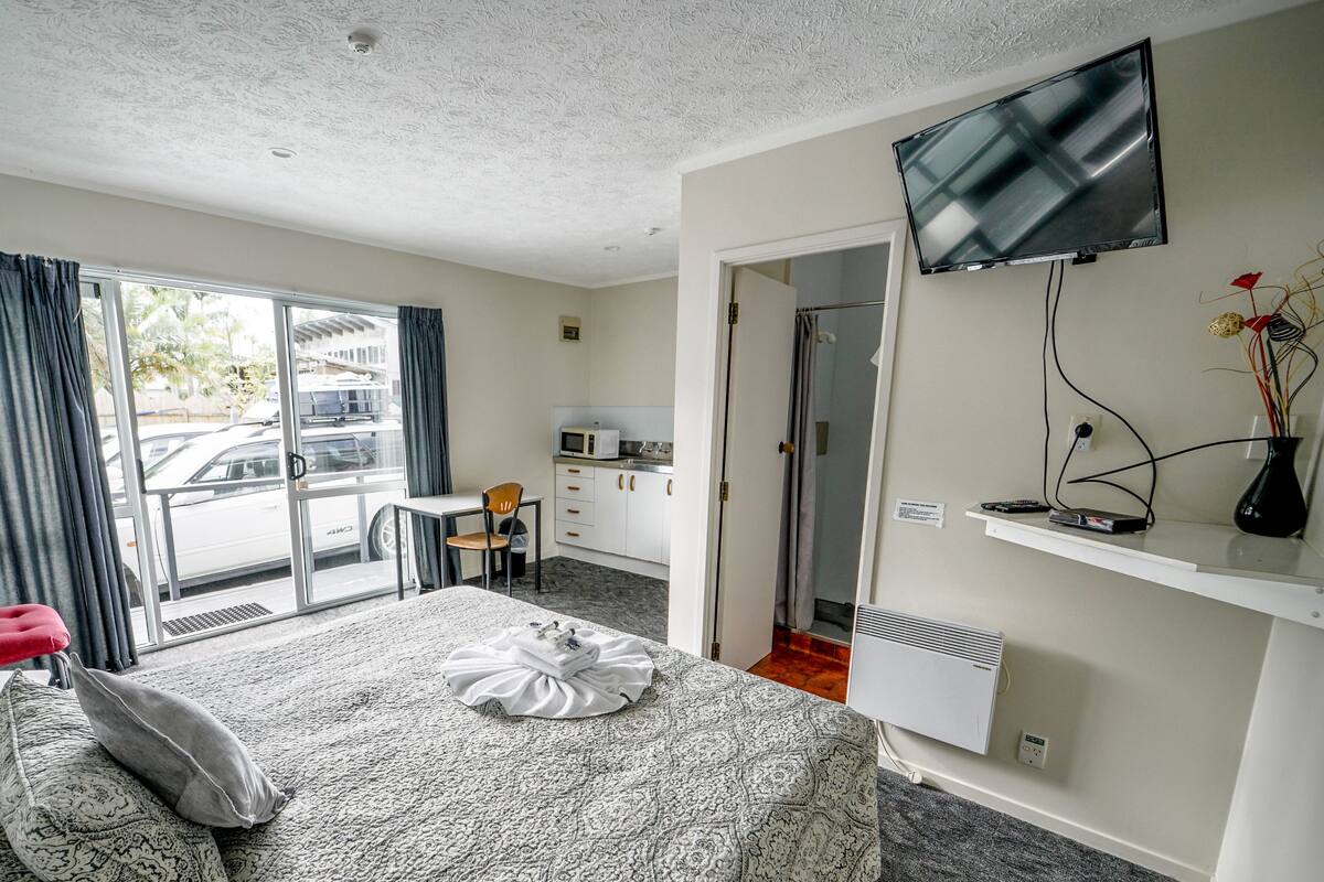 Double Room, 1 King Bed, Ensuite