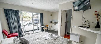Base Bay of Islands - Hostel