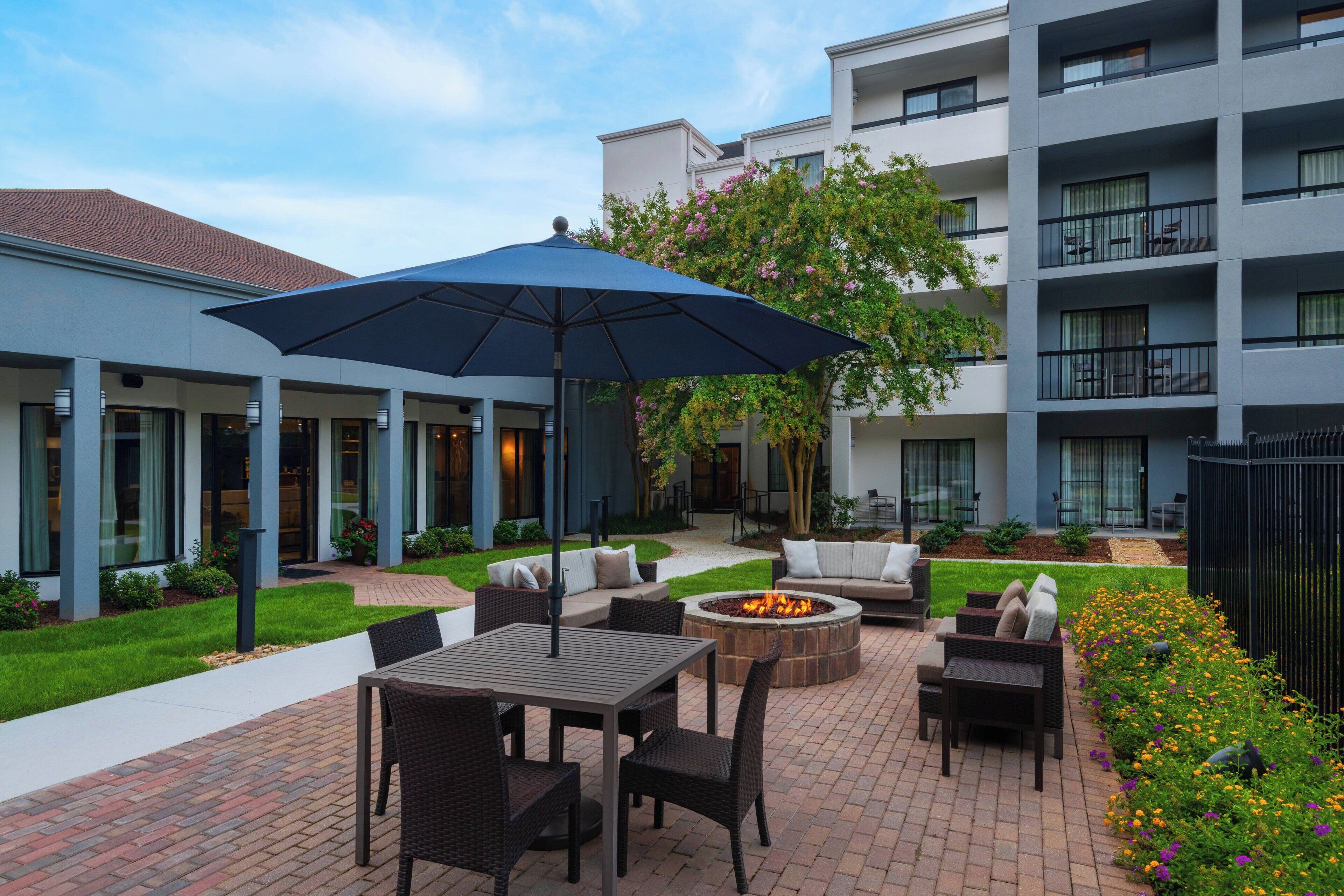 Foto - Courtyard by Marriott Perimeter Center