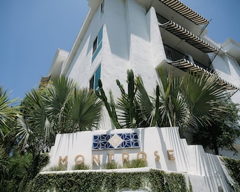 Hotel Exterior at Montrose at Beverly Hills