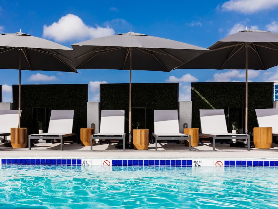 Outdoor pool, pool cabanas (surcharge), pool loungers